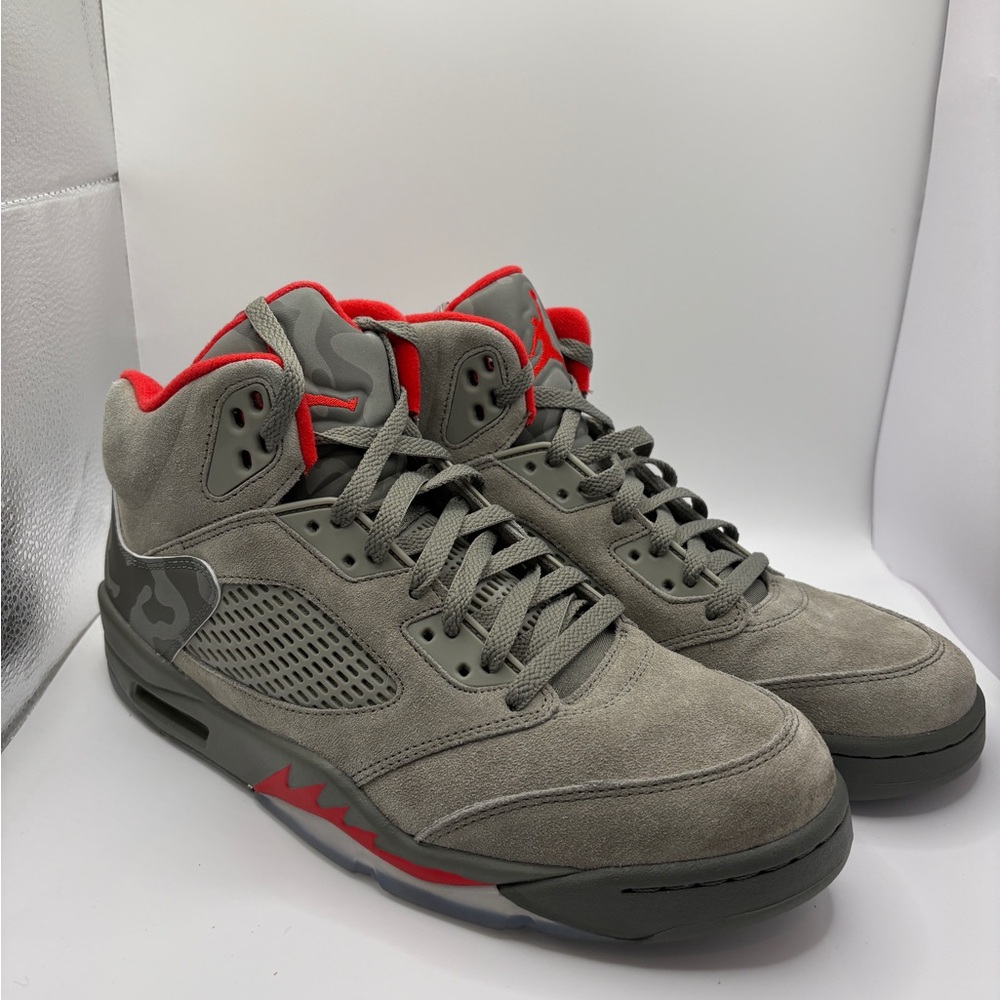 JORDAN 5 CAMO USED SIZE 10.5